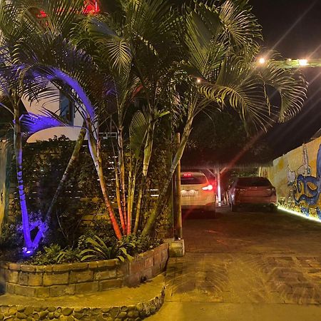 Haus Quentin Hotel Puerto López Eksteriør billede
