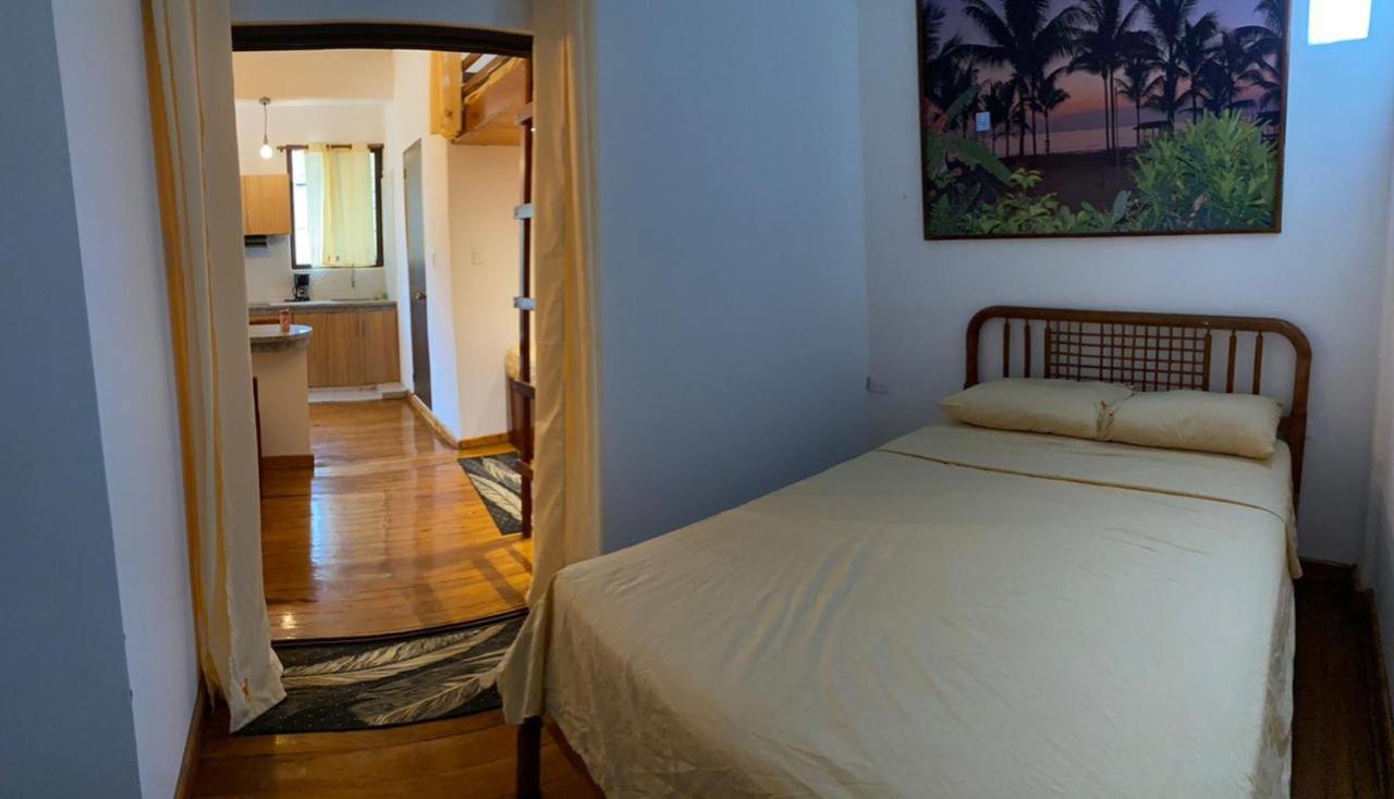 Haus Quentin Hotel Puerto López Eksteriør billede