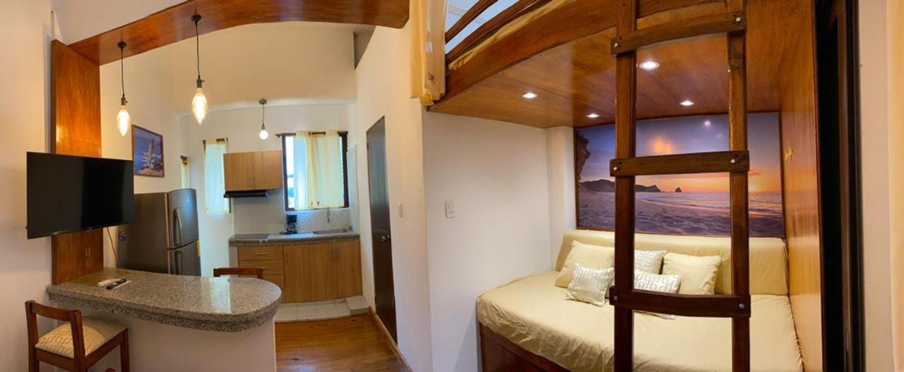Haus Quentin Hotel Puerto López Eksteriør billede