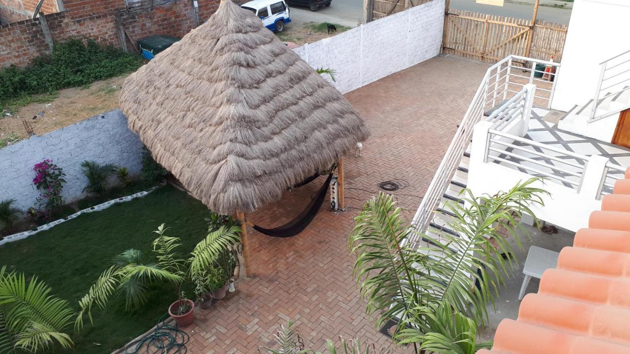 Haus Quentin Hotel Puerto López Eksteriør billede
