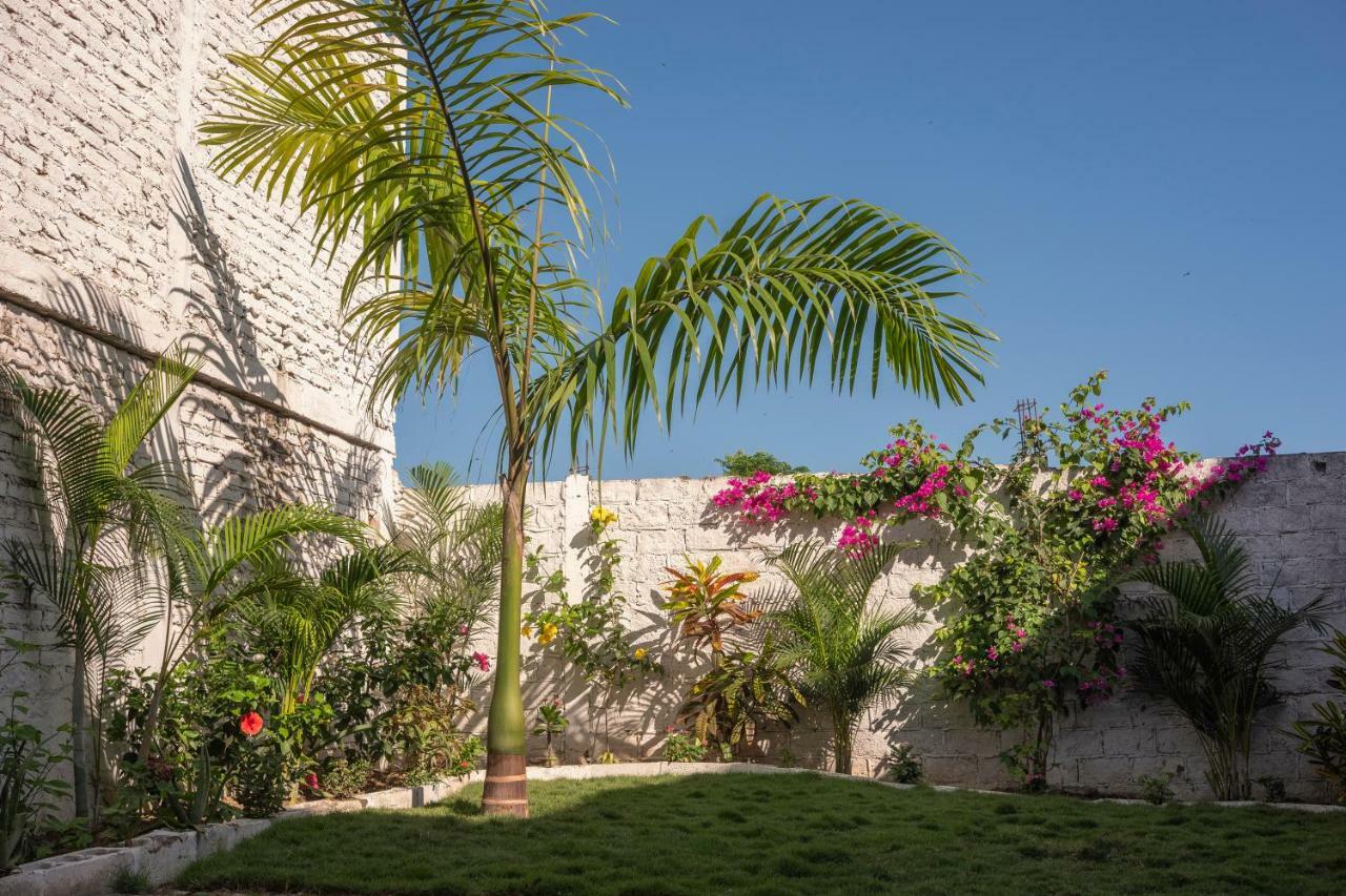 Haus Quentin Hotel Puerto López Eksteriør billede